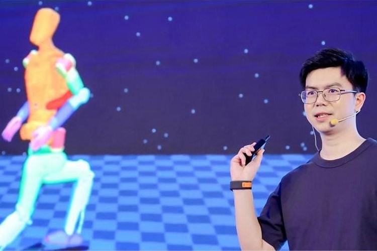 天才少年稚暉君okooo澳客機器人走路進場！AI模型做大腦，目標售價20萬以內