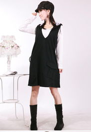 輝弘服飾春季新品 心型領(lǐng)連帽兩件套馬甲身裙，腰帶點綴優(yōu)雅風姿